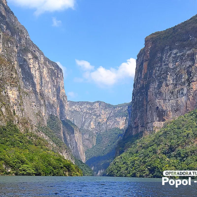 CAÑON DEL SUMIDERO, CHIAPA DE CORZO Y LOS  MIRADORES.