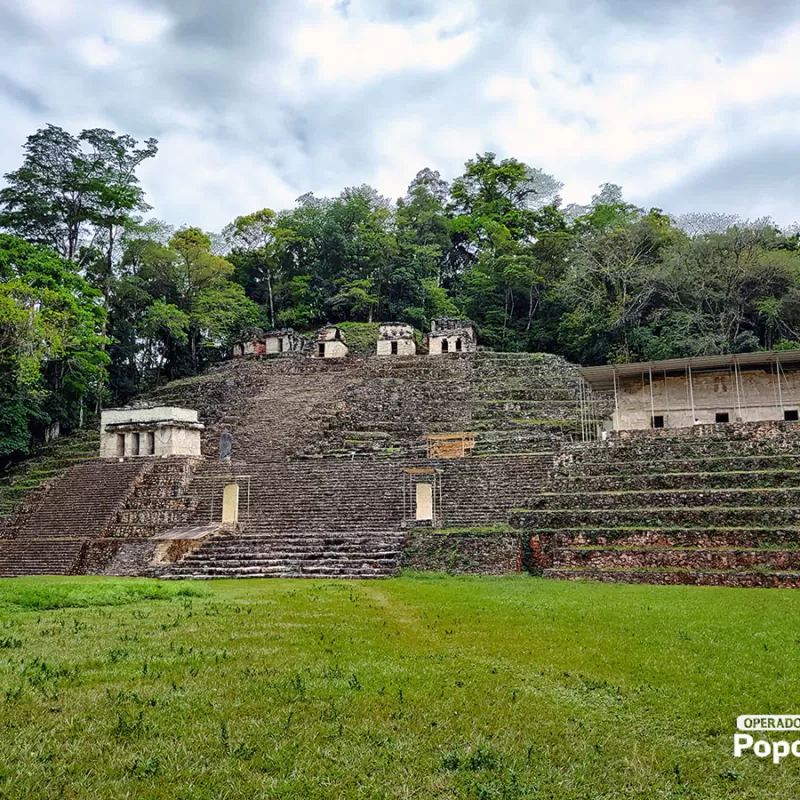 BONAMPAK Y CAMINATA EN LA SELVA LACANDONA - 1 DÍA.