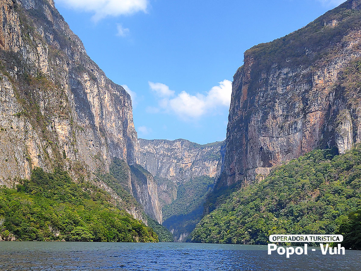 CAÑON DEL SUMIDERO, CHIAPA DE CORZO Y LOS  MIRADORES.